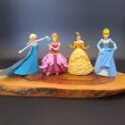 [R2136] Lot 4 princesses Disney