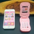 [R2282] Lot de 2 téléphones factices roses