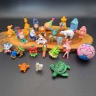 [R2434] Lot 25 mini personnages / jouets
