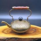 [R2455] Théière en laiton