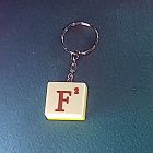 [R603] Porte-clé diamino plastique lettre F